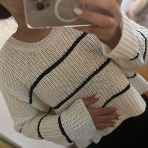 White &Black stripe cropped sweater